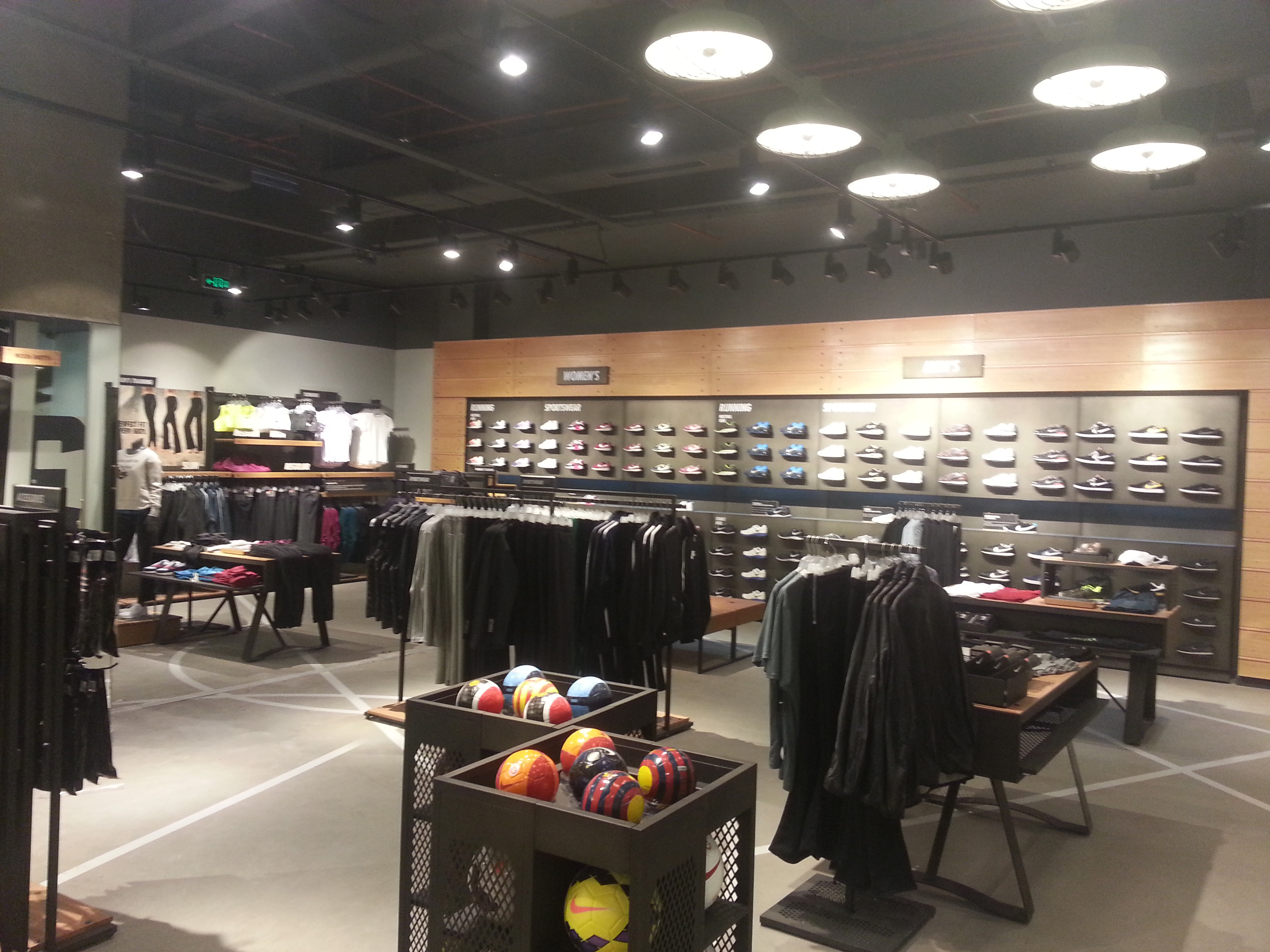 Nike galeri 4